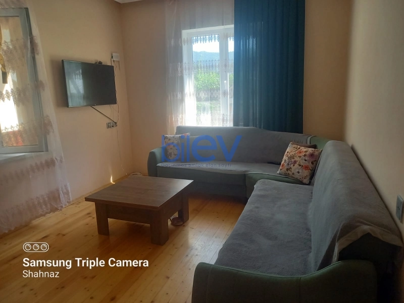 Aylıq Kirayə 4 otaqlı Həyət evi  100m², Qax