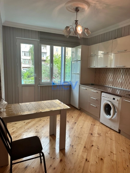 Aylıq Kirayə 2 otaqlı Köhnə Tikili bina evi  47m², Bakı