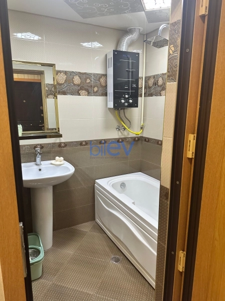 Aylıq Kirayə 2 otaqlı Köhnə Tikili bina evi  47m², Bakı