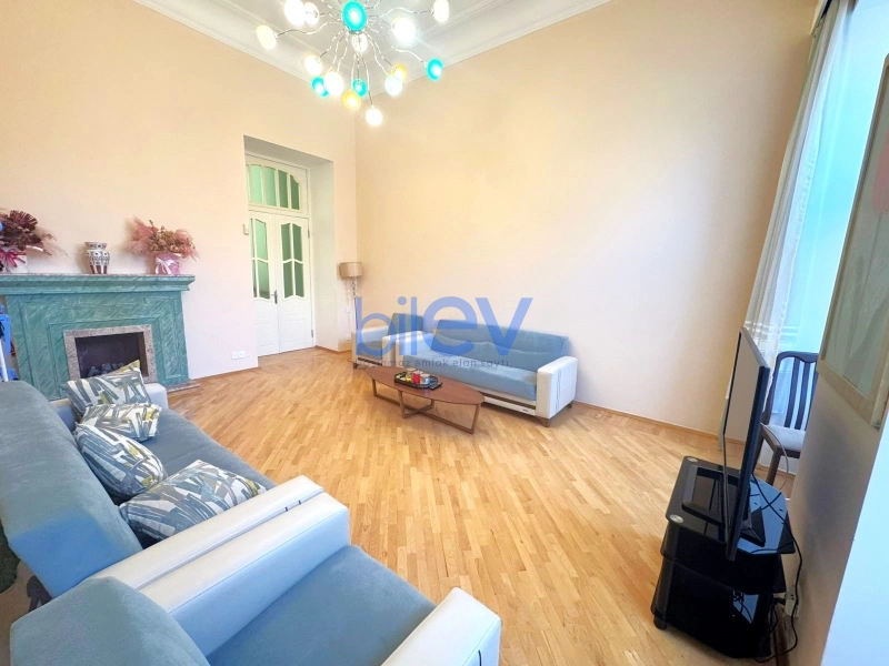 Aylıq Kirayə 2 otaqlı Köhnə Tikili bina evi  90m², Bakı