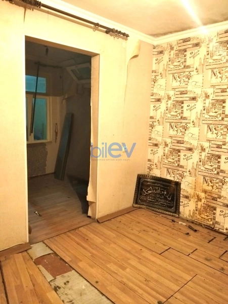 Aylıq Kirayə 4 otaqlı Köhnə Tikili bina evi  81m², Bakı