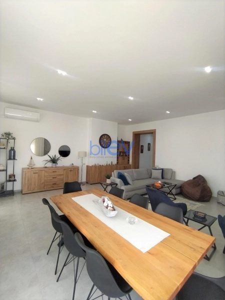 Aylıq Kirayə 3 otaqlı Yeni Tikili bina evi  125m², Bakı