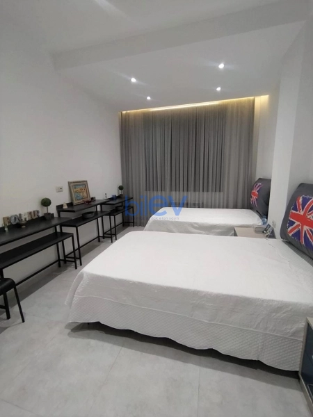 Aylıq Kirayə 3 otaqlı Yeni Tikili bina evi  125m², Bakı