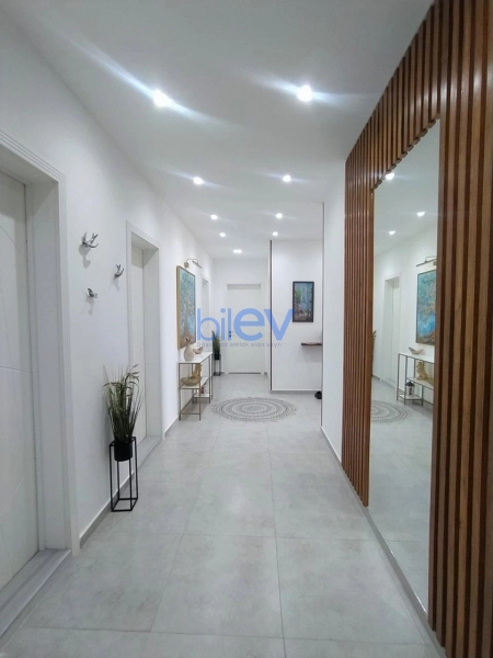Aylıq Kirayə 3 otaqlı Yeni Tikili bina evi  125m², Bakı