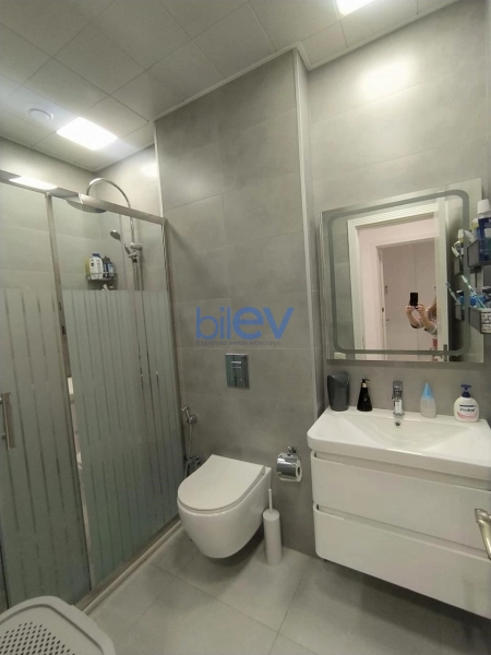 Aylıq Kirayə 3 otaqlı Yeni Tikili bina evi  125m², Bakı