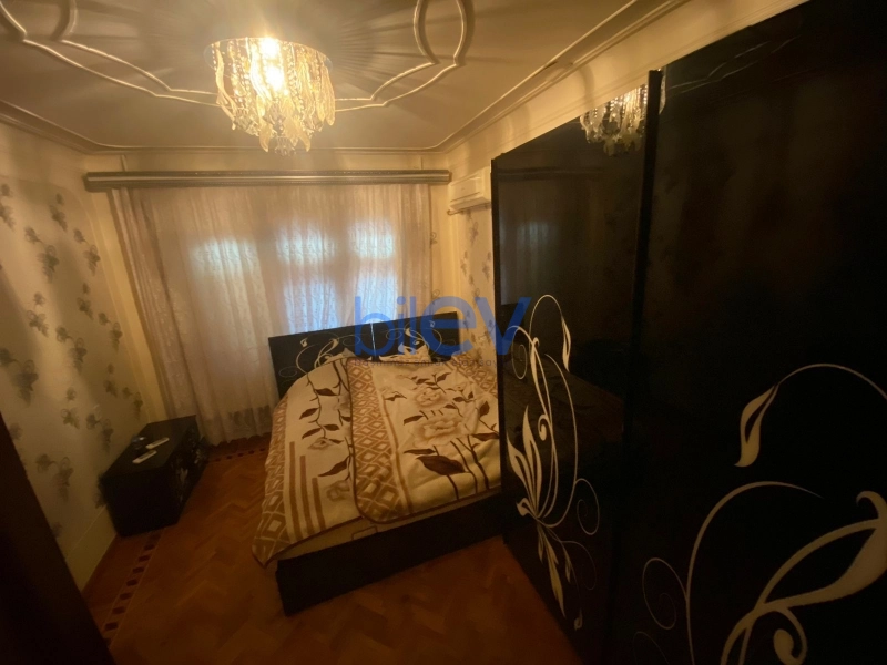 Aylıq Kirayə 3 otaqlı Köhnə Tikili bina evi  80m², Bakı