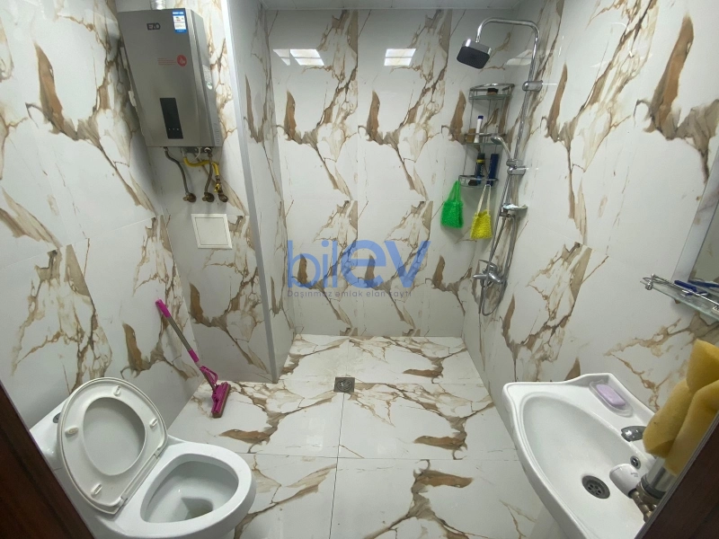 Aylıq Kirayə 3 otaqlı Köhnə Tikili bina evi  80m², Bakı