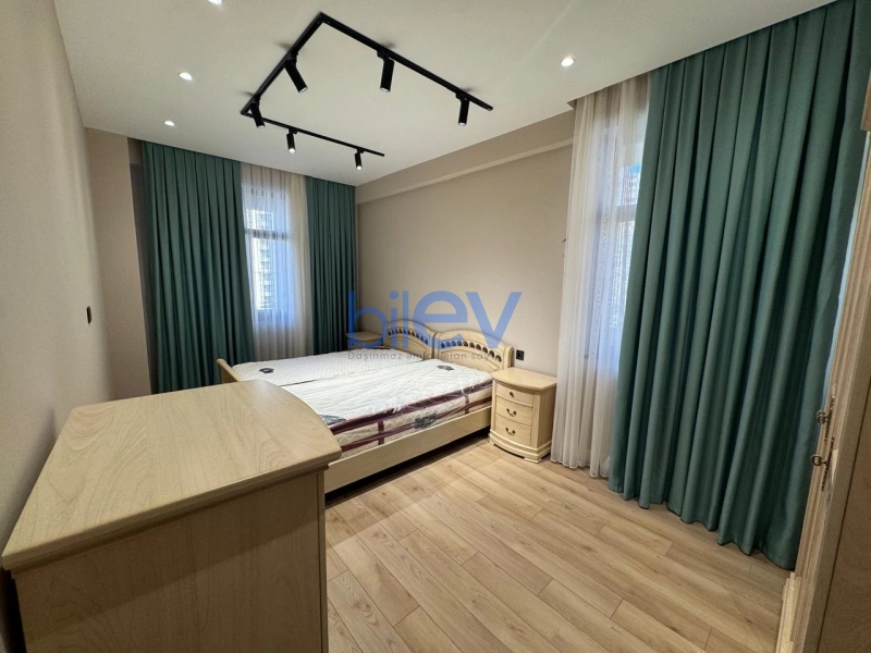 Aylıq Kirayə 3 otaqlı Yeni Tikili bina evi  155m², Bakı