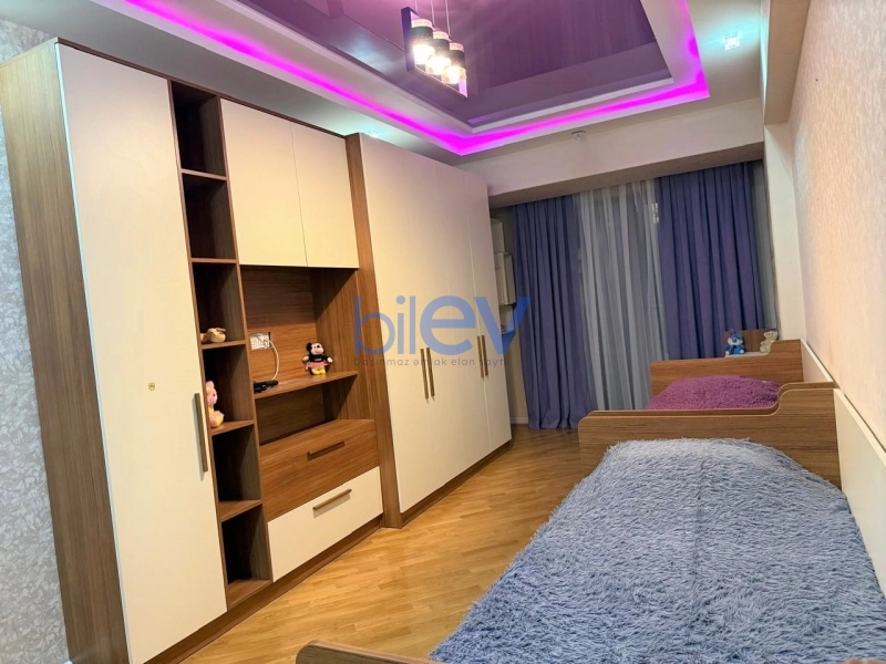 Aylıq Kirayə 3 otaqlı Yeni Tikili bina evi  145m², Bakı