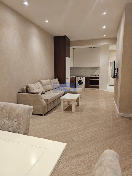 Aylıq Kirayə 2 otaqlı Yeni Tikili bina evi  70m², Bakı
