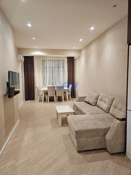 Aylıq Kirayə 2 otaqlı Yeni Tikili bina evi  70m², Bakı
