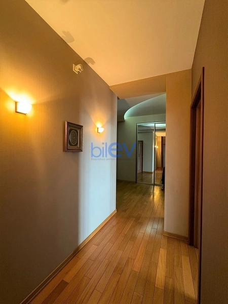 Aylıq Kirayə 4 otaqlı Yeni Tikili bina evi  175m², Bakı