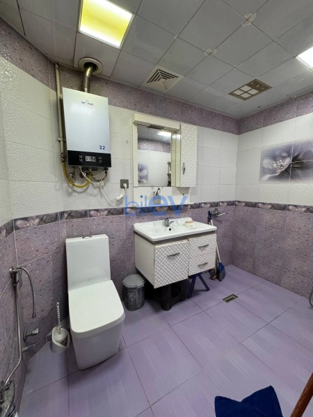 Satış 4 otaqlı Köhnə Tikili bina evi  110m², Bakı