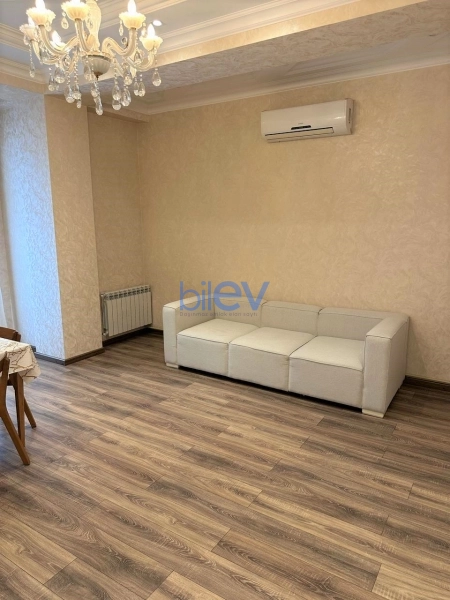 Aylıq Kirayə 3 otaqlı Yeni Tikili bina evi  97m², Bakı