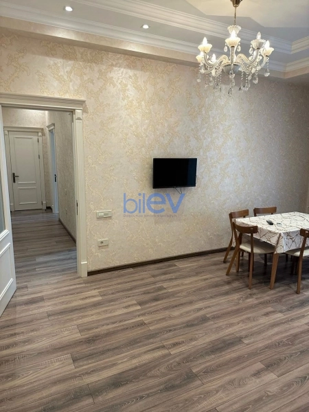 Aylıq Kirayə 3 otaqlı Yeni Tikili bina evi  97m², Bakı