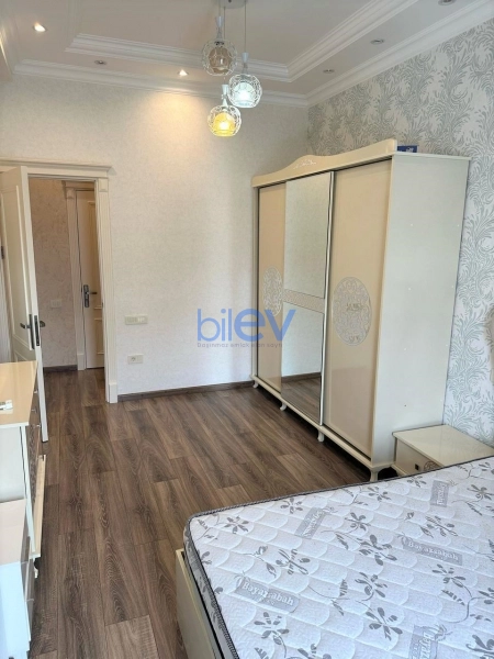 Aylıq Kirayə 3 otaqlı Yeni Tikili bina evi  97m², Bakı