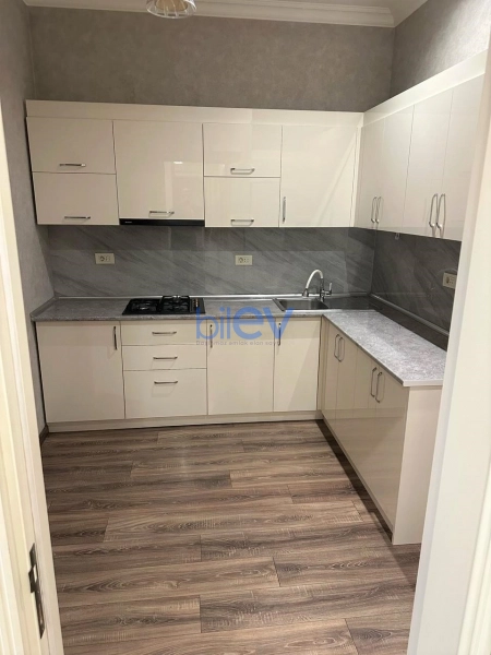 Aylıq Kirayə 3 otaqlı Yeni Tikili bina evi  97m², Bakı