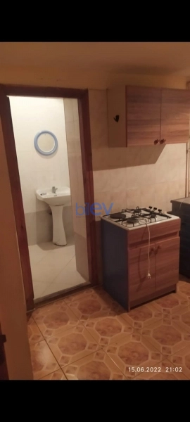 Satış 6 otaqlı Köhnə Tikili bina evi  200m², Bakı