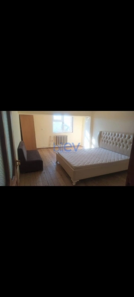 Satış 6 otaqlı Köhnə Tikili bina evi  200m², Bakı