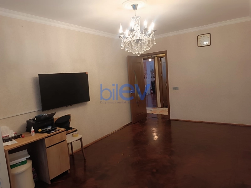 Satış 6 otaqlı Köhnə Tikili bina evi  200m², Bakı