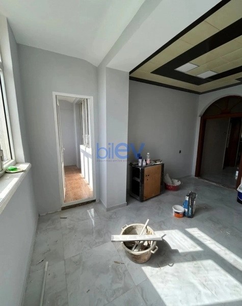 Satış 4 otaqlı Köhnə Tikili bina evi  105m², Sumqayıt