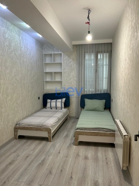 Aylıq Kirayə 3 otaqlı Yeni Tikili bina evi  105m², Bakı