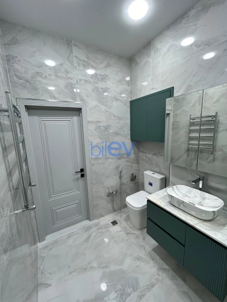 Aylıq Kirayə 3 otaqlı Yeni Tikili bina evi  105m², Bakı
