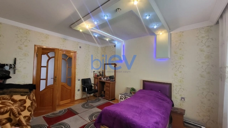 Satış 4 otaqlı Köhnə Tikili bina evi  120m², Bakı