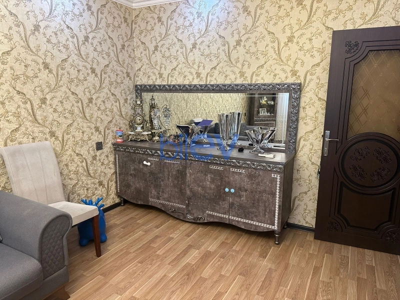 Satış 2 otaqlı Köhnə Tikili bina evi  52m², Bakı