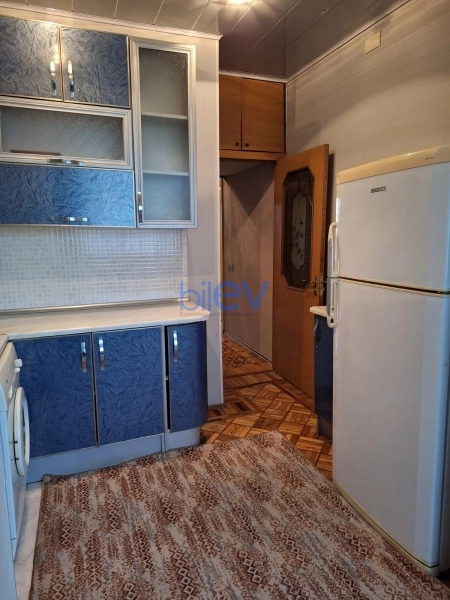 Aylıq Kirayə 2 otaqlı Köhnə Tikili bina evi  80m², Bakı