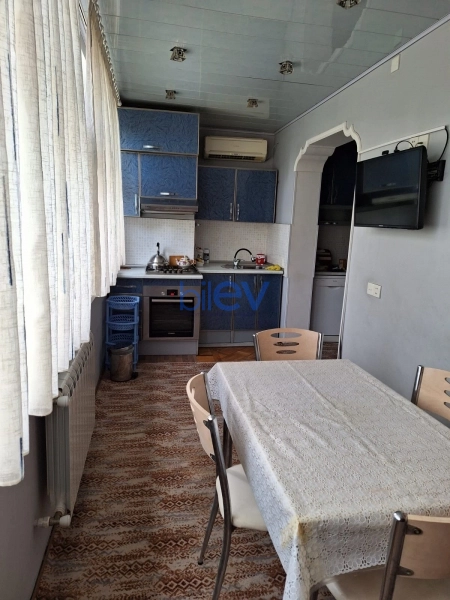 Aylıq Kirayə 2 otaqlı Köhnə Tikili bina evi  80m², Bakı
