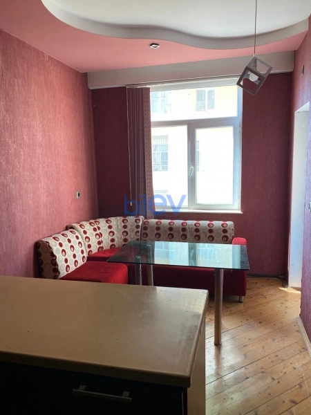 Aylıq Kirayə 3 otaqlı Yeni Tikili bina evi  120m², Bakı