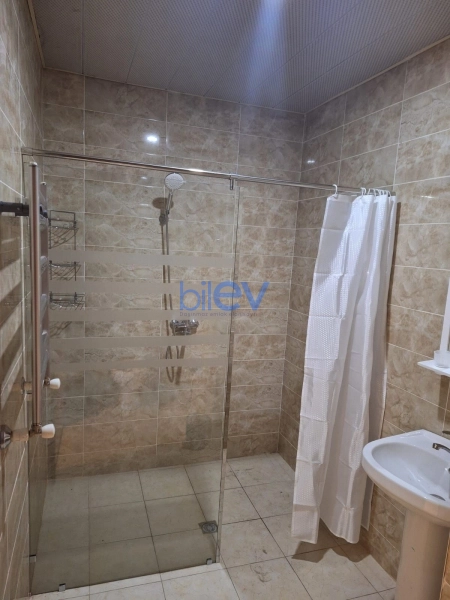 Aylıq Kirayə 3 otaqlı Yeni Tikili bina evi  120m², Bakı
