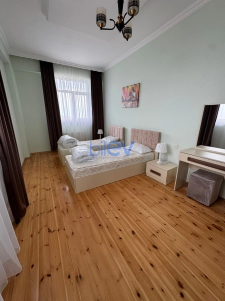 Aylıq Kirayə 3 otaqlı Yeni Tikili bina evi  120m², Bakı