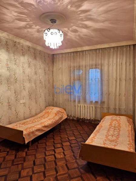 Aylıq Kirayə 3 otaqlı Köhnə Tikili bina evi  80m², Bakı