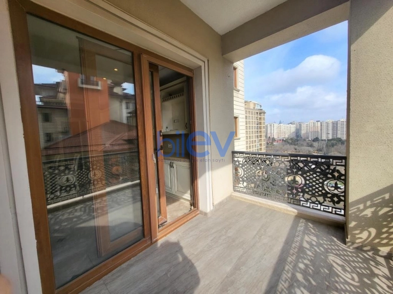 Satış 4 otaqlı Yeni Tikili bina evi  278m², Bakı