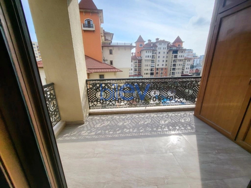 Satış 4 otaqlı Yeni Tikili bina evi  278m², Bakı