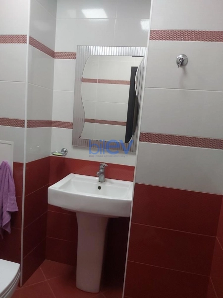 Aylıq Kirayə 3 otaqlı Yeni Tikili bina evi  98m², Bakı