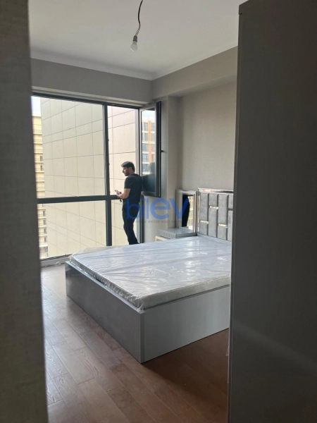Aylıq Kirayə 3 otaqlı Yeni Tikili bina evi  120m², Bakı
