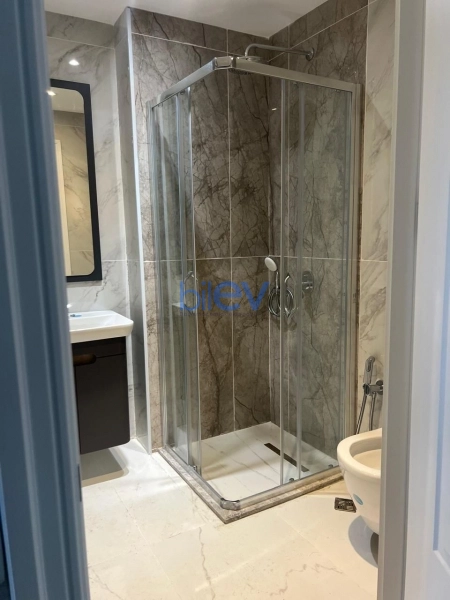 Aylıq Kirayə 3 otaqlı Yeni Tikili bina evi  120m², Bakı
