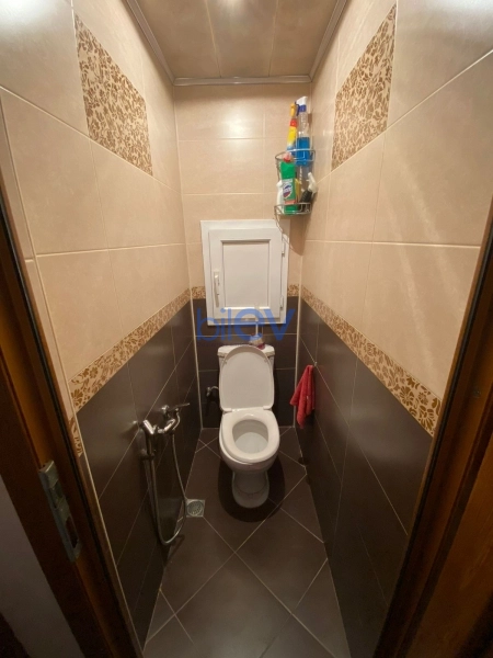 Aylıq Kirayə 3 otaqlı Köhnə Tikili bina evi  67m², Bakı