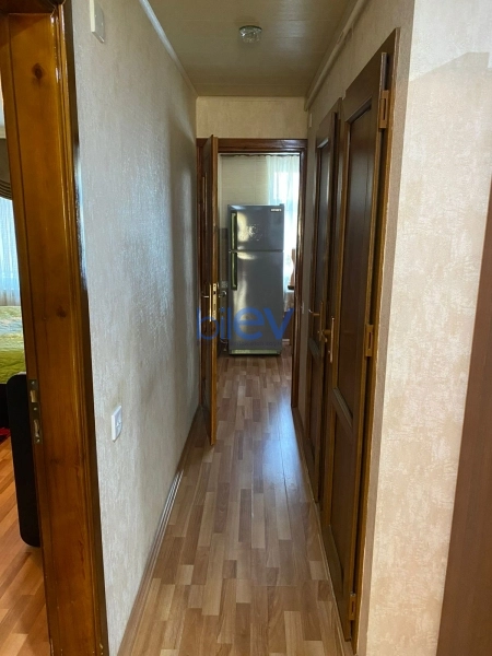 Aylıq Kirayə 3 otaqlı Köhnə Tikili bina evi  67m², Bakı