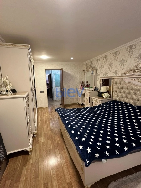 Satış 3 otaqlı Köhnə Tikili bina evi  43m², Bakı