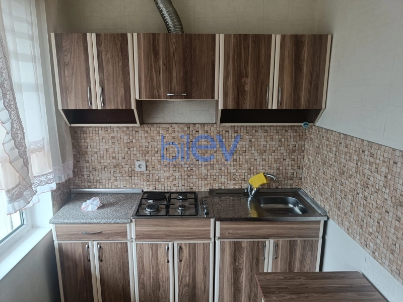 Aylıq Kirayə 3 otaqlı Köhnə Tikili bina evi  81m², Bakı