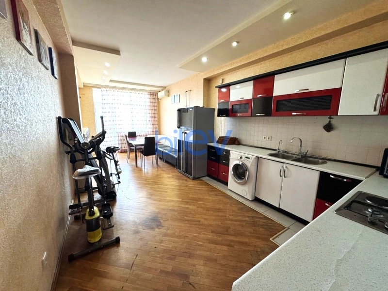 Aylıq Kirayə 3 otaqlı Həyət evi  180m², Bakı