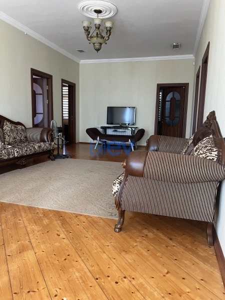 Satış 7 otaqlı Bağ evi  300m², Bakı