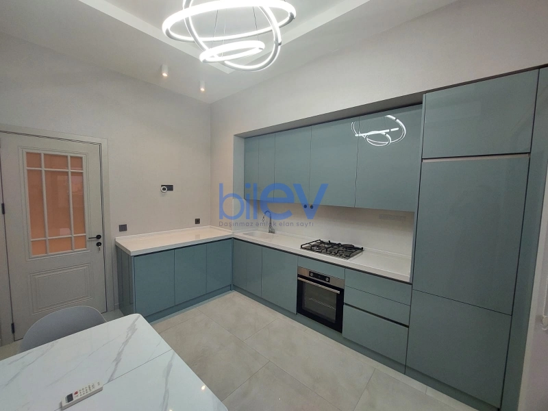 Aylıq Kirayə 2 otaqlı Yeni Tikili bina evi  100m², Bakı