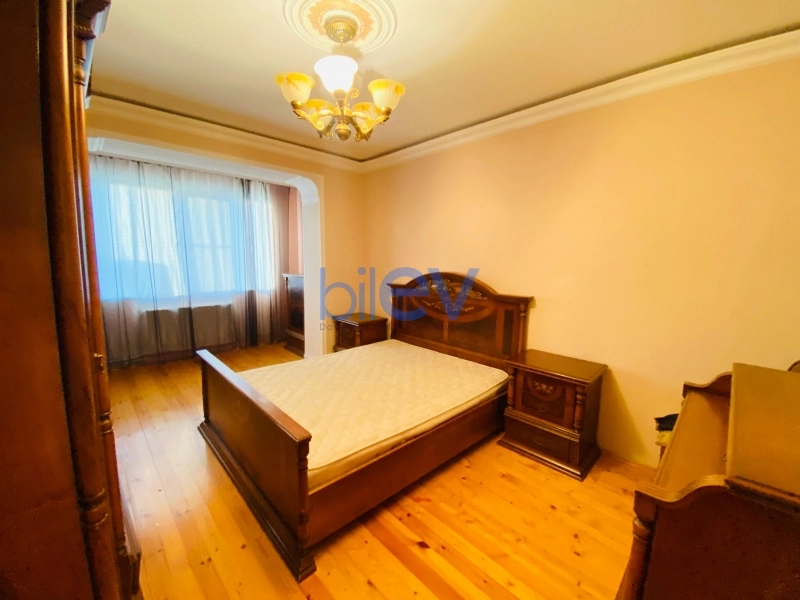 Aylıq Kirayə 3 otaqlı Köhnə Tikili bina evi  90m², Bakı