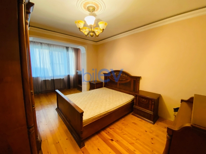 Aylıq Kirayə 3 otaqlı Köhnə Tikili bina evi  90m², Bakı