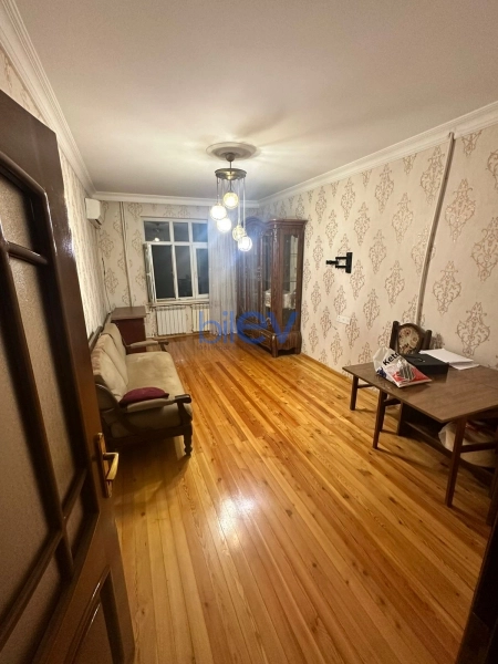 Aylıq Kirayə 2 otaqlı Köhnə Tikili bina evi  50m², Bakı